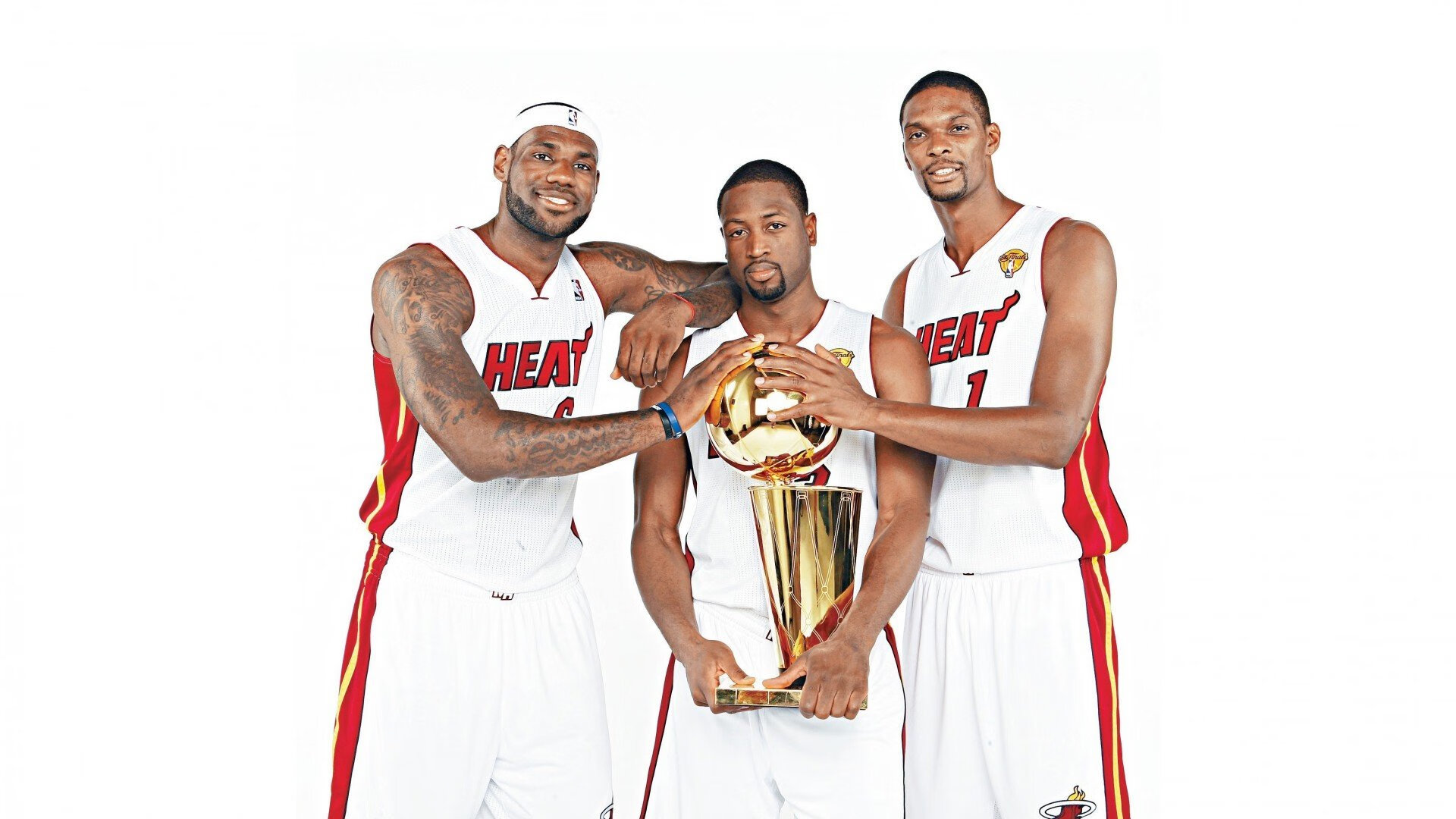 _湖人团队再添胜利，冲击季后赛_，2021至2022赛季湖人队阵容