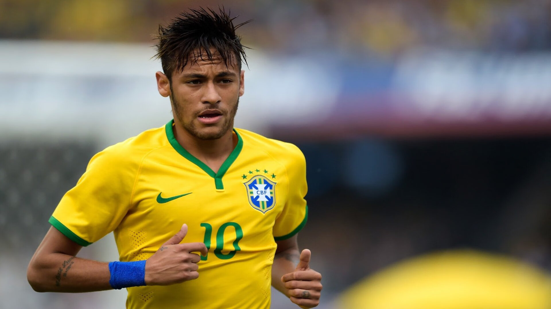 足球运动融入全民生活，赛事覆盖最广人群，足球运动的现状分析